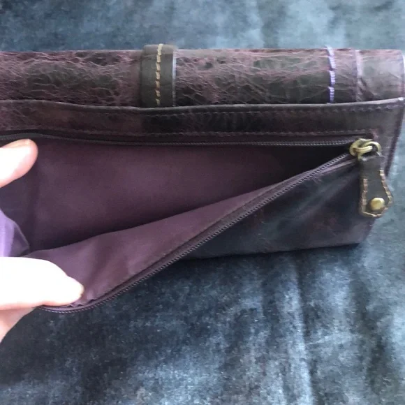 Elegant Purple Genuine Leather Women's Wallet - Picture 13 of 16